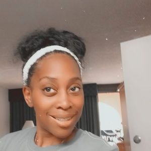 Meet your Posher, Aleisha